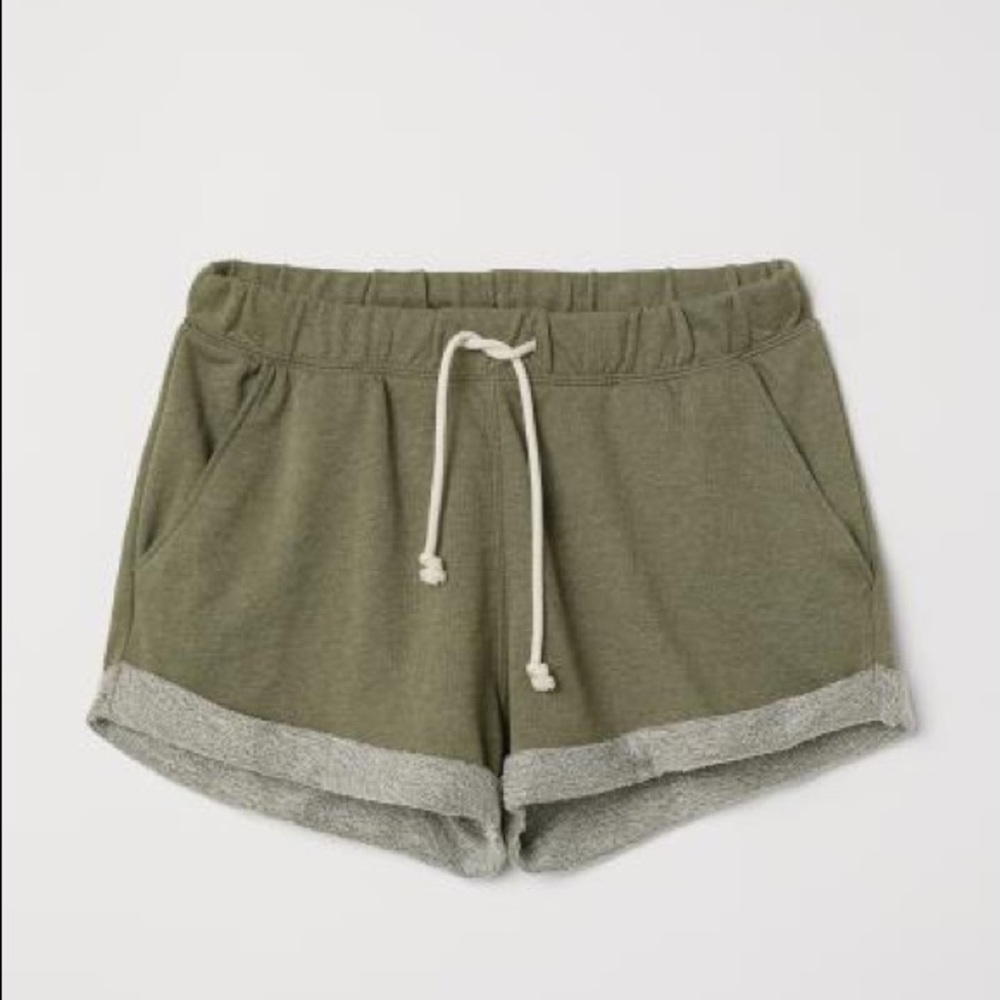 H&M Sweatshirt Shorts